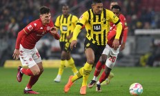 开云体育下载-巴拿马选手在比赛中找到机会取得胜利登顶的简单介绍