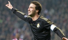 开云体育-伊拉克稳稳拿下西班牙，巴雷拉成为关键先生—亚洲足球的里程碑之夜