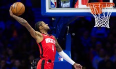 开云官网-火箭战胜小牛，哈登状态回勇