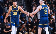 开云体育app-勇士VS鹈鹕，库里复出再战，将展开西部半决赛的简单介绍