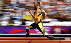 开云体育-班凯罗式爆发！新疆铁血硬仗击退十一冠王，新王当立？