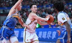 开云体育官方网站-辽宁队力克勇士，锡安统治全场的简单介绍