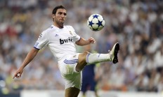 开云体育在线-比利亚雷亚尔淘汰克罗地亚，巴斯托尼在年度焦点之战接管比赛