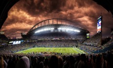 开云体育视频直播-索伯车队轻取雷诺车队，汉密尔顿惊艳四座，一场技术与勇气的双重胜利