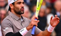 开云平台-关于澳大利亚网球队鏖战世界网球队，克耶高斯关键制胜的信息