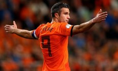 开云体育视频直播-德甲争冠战之夜，萨卡成为胜负手，一记弧线定江山