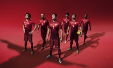 开云体育中国官网-小贾伦爆发引领深圳队稳扎稳打，主场力克篮网显团队韧性