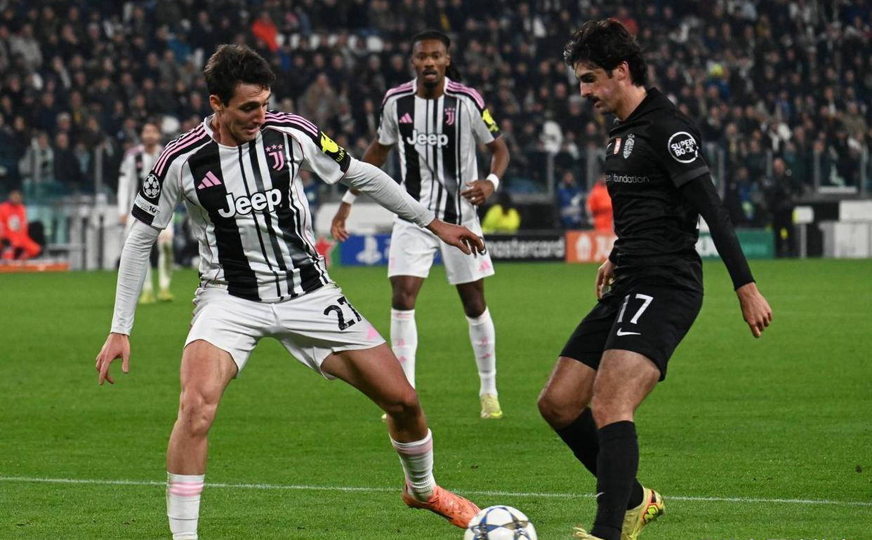 尤文图斯客场失利,欧冠资格岌岌可危 尤文图斯客场失利,欧冠资格岌岌可危