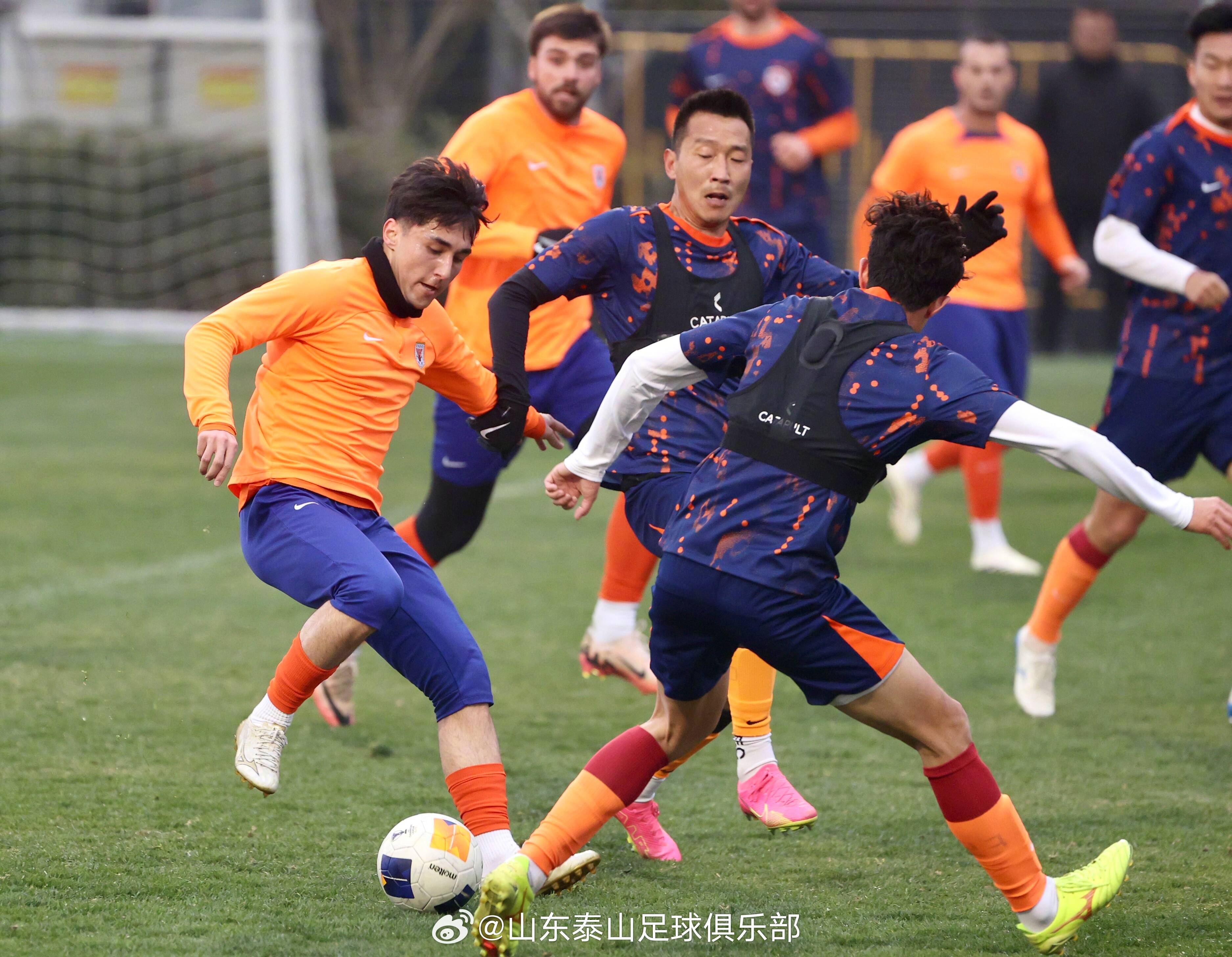 山东泰山客场战平辽宁宏运,保持联赛不败纪录的简单介绍 山东泰山客场战平辽宁宏运,保持联赛不败纪录的简单介绍