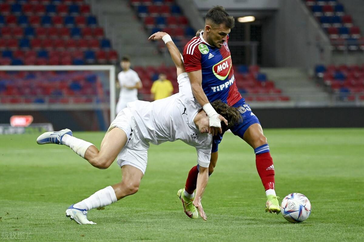 关于瑞典客场险胜拉脱维亚,小组领跑的信息 关于瑞典客场险胜拉脱维亚,小组领跑的信息