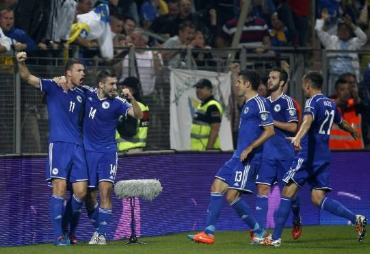 波黑队客场击败希腊队,取得三分 波黑队客场击败希腊队,取得三分