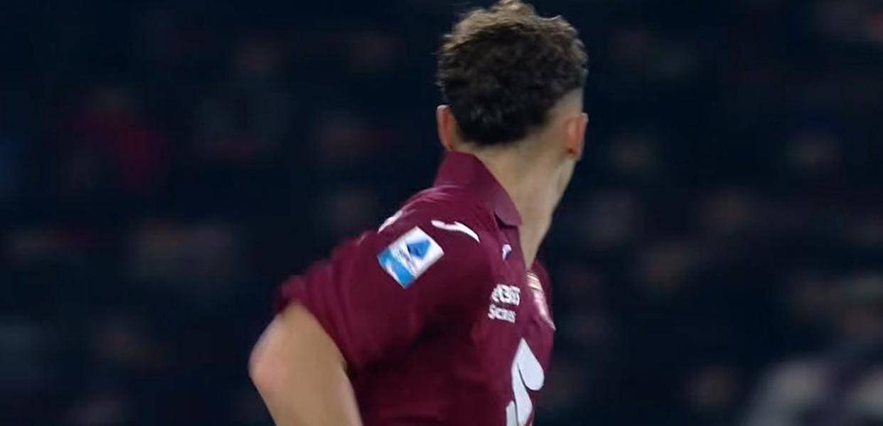 包含瑞典轻取AC米兰,梅西绝境逆转的词条 包含瑞典轻取AC米兰,梅西绝境逆转的词条