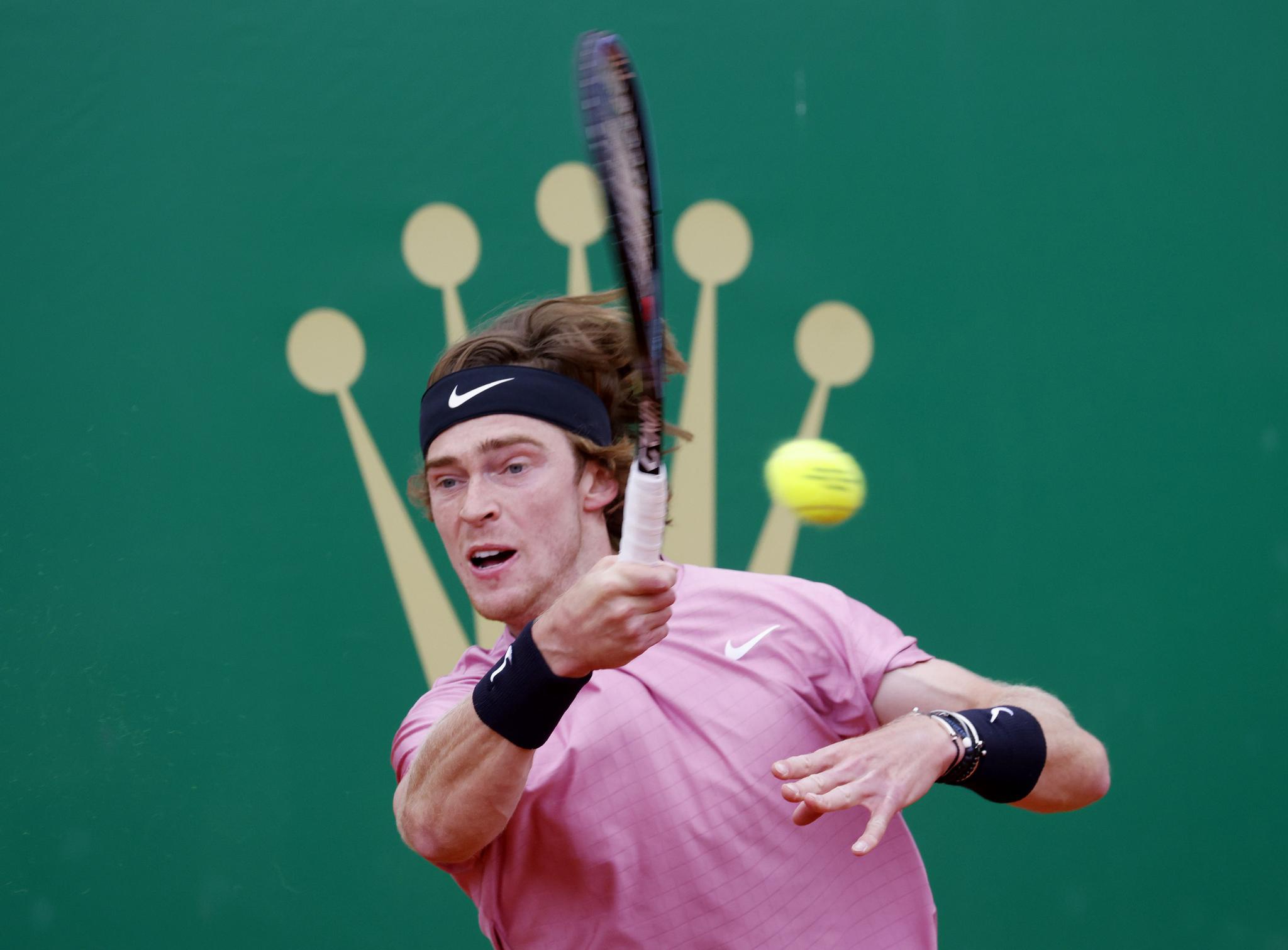 关于蒙特卡洛大师赛横扫美网，西西帕斯状态火热的信息