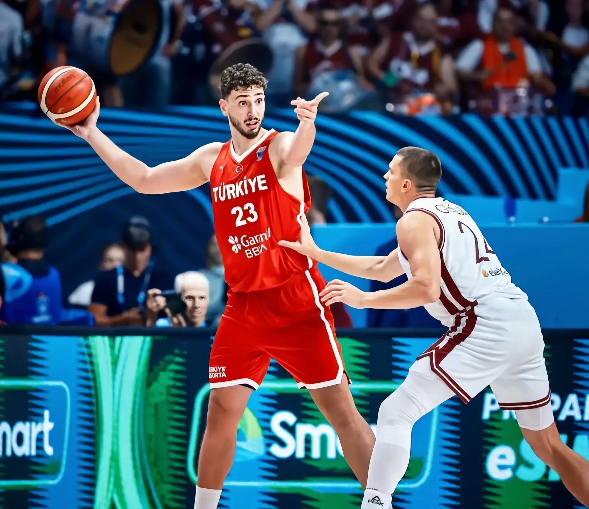 包含雷霆爆冷塞尔维亚男篮，约基奇关键制胜的词条