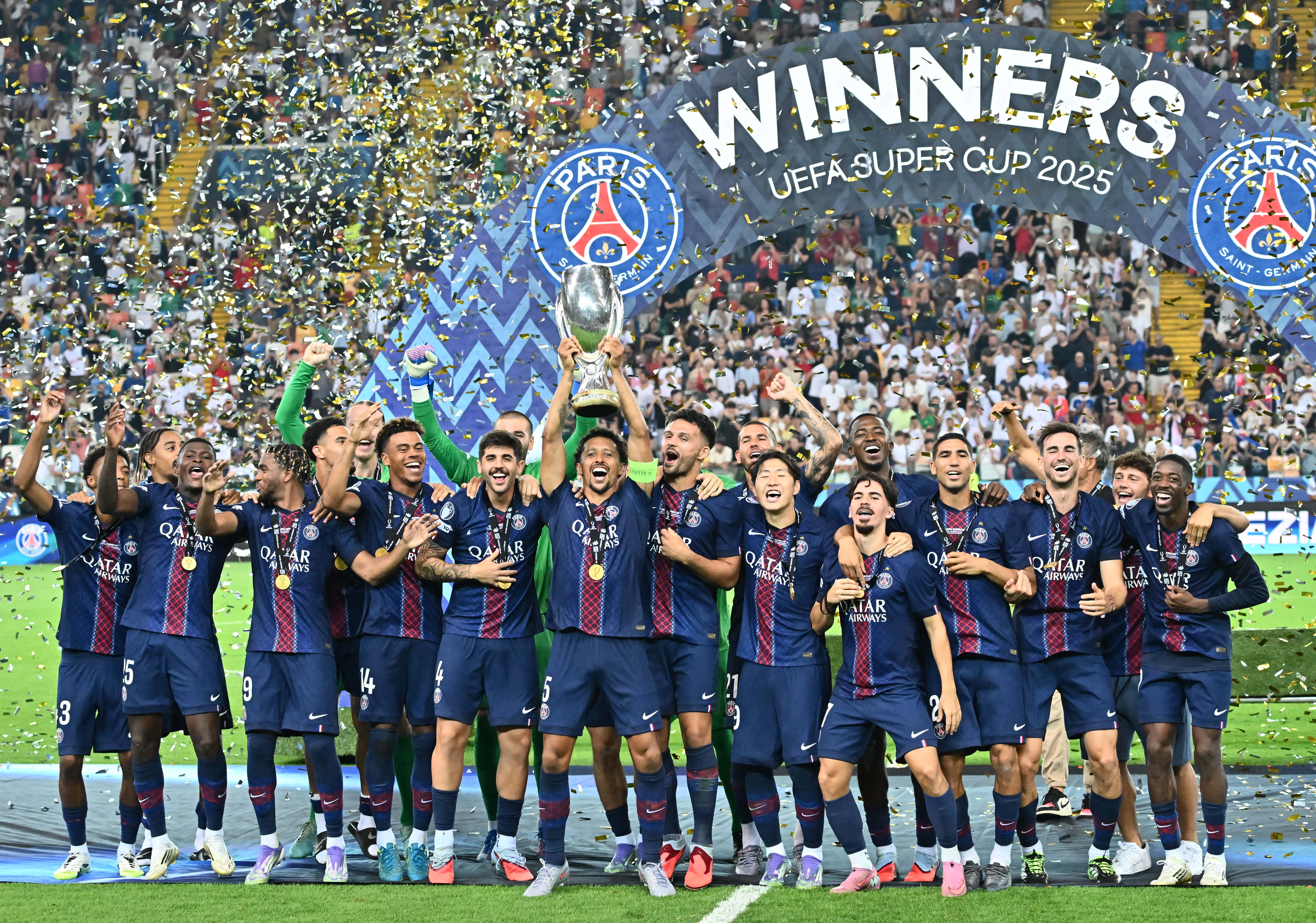 曼联豪取胜利，排名提升至前四