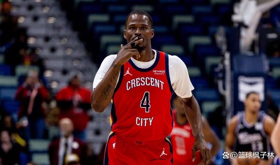 球队主教练赛后点评，赞赏球员拼搏的简单介绍