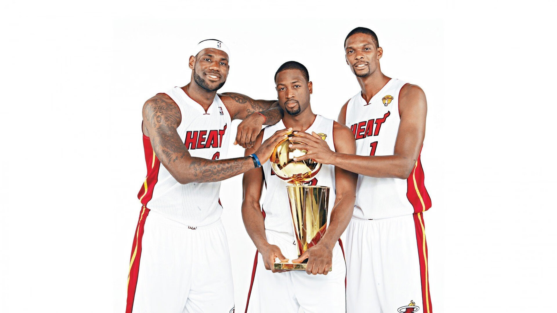 北非雄狮全面压制绿白军团，奥斯梅恩一锤定音闪耀焦点战