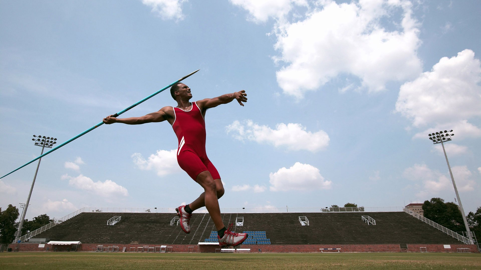 当杜兰特扛起全队，深圳精神如何淘汰马刺王朝思维